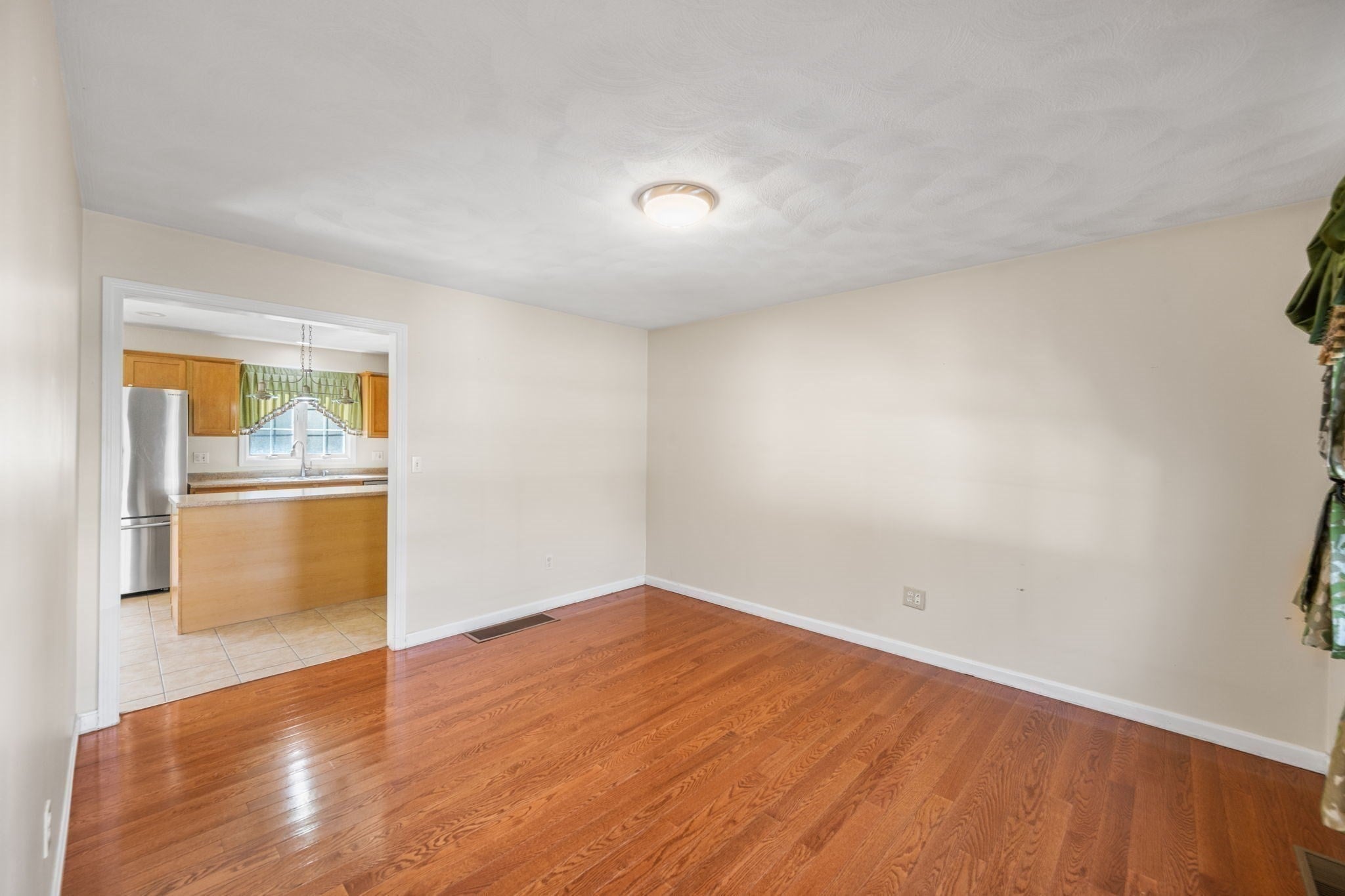 388 Varnum Ave, Lowell, MA, 388 Varnum Ave, Lowell, MA Photo #16