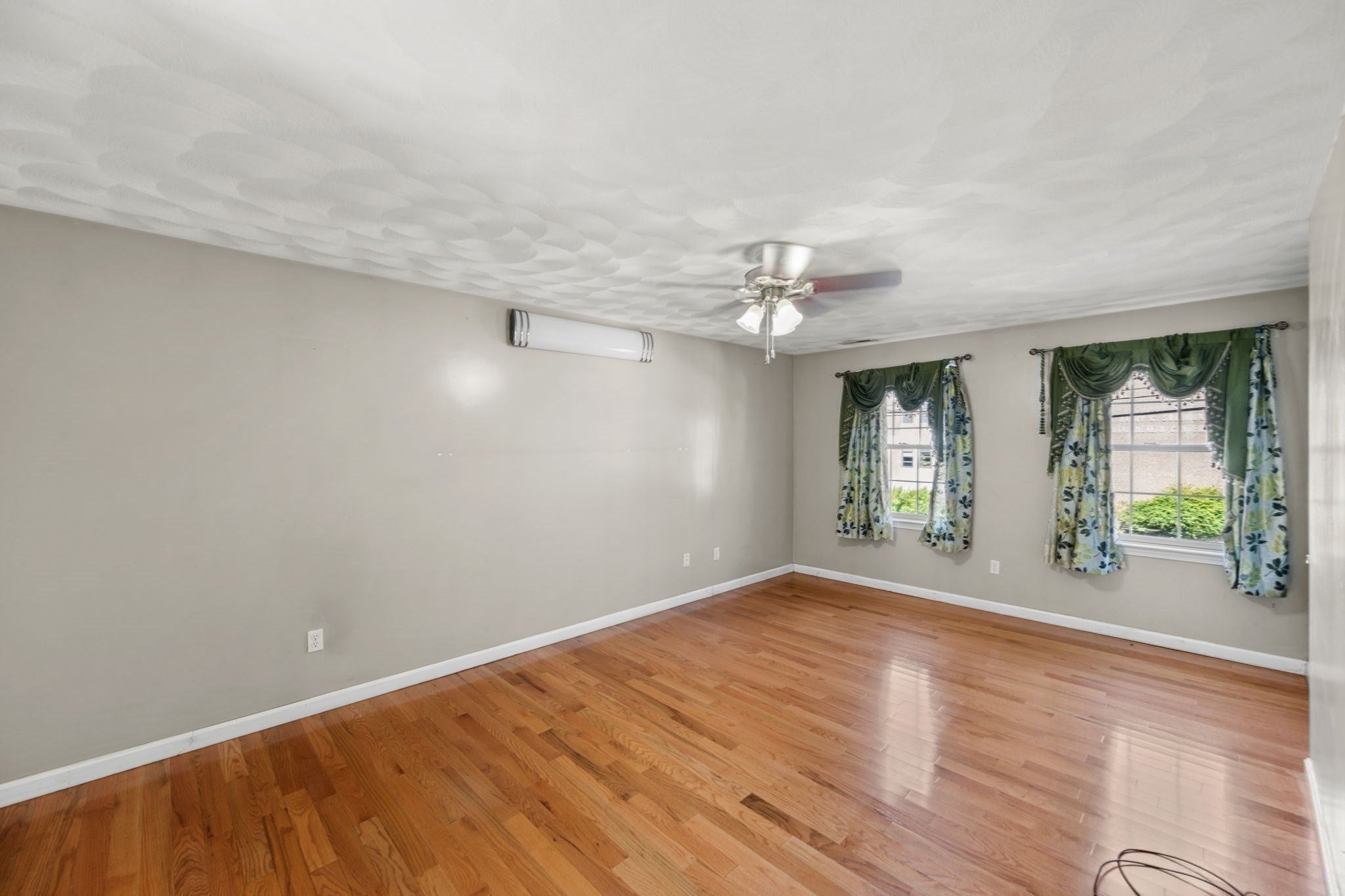 388 Varnum Ave, Lowell, MA, 388 Varnum Ave, Lowell, MA Photo #20