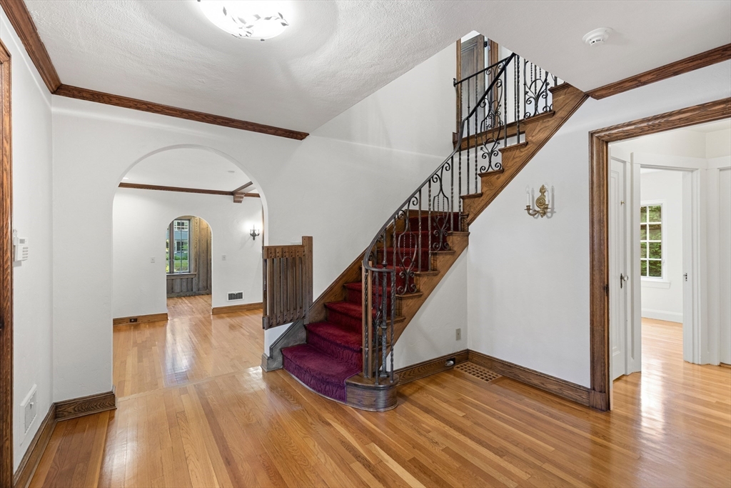 8 Bruce Ln, Newton, MA, 8 Bruce Ln, Newton, MA Photo #6
