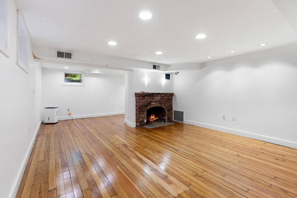 8 Bruce Ln, Newton, MA, 8 Bruce Ln, Newton, MA Photo #30