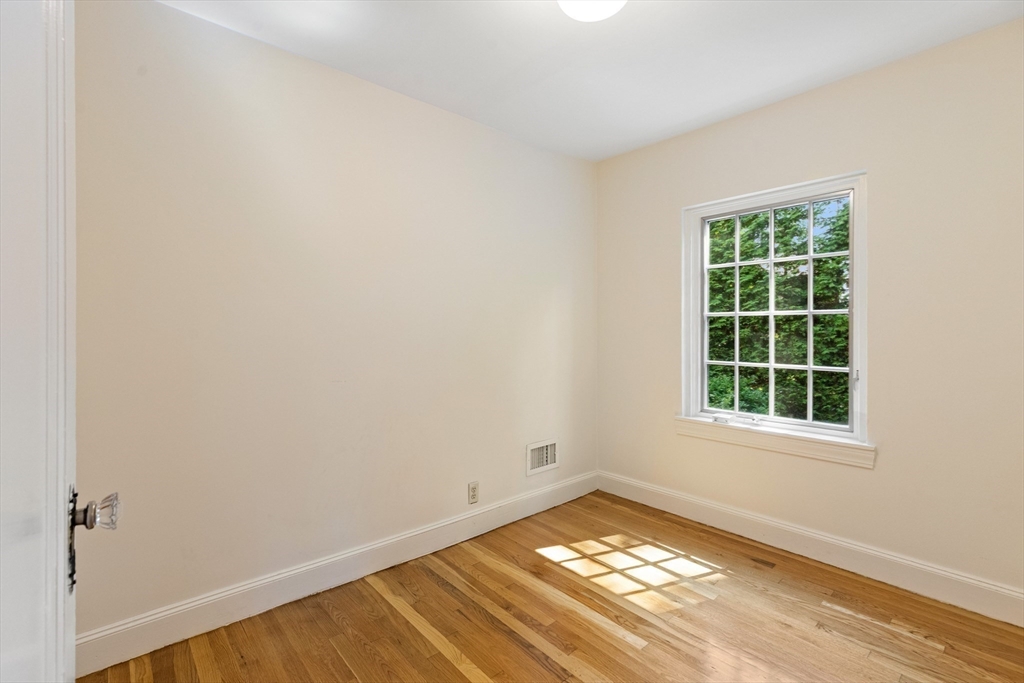 8 Bruce Ln, Newton, MA, 8 Bruce Ln, Newton, MA Photo #14