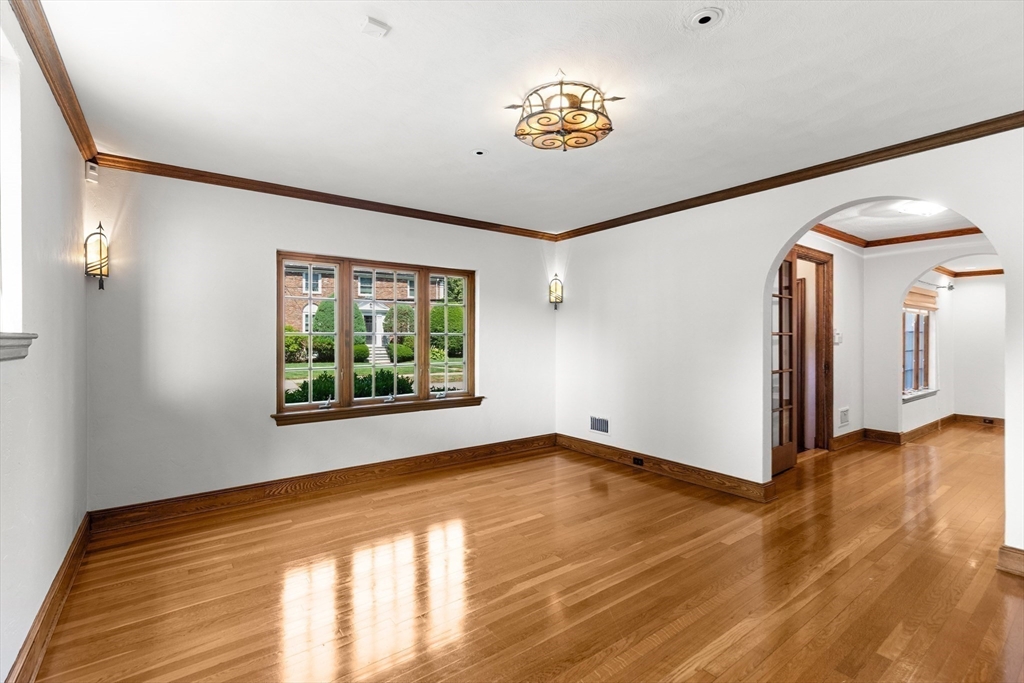8 Bruce Ln, Newton, MA, 8 Bruce Ln, Newton, MA Photo #12