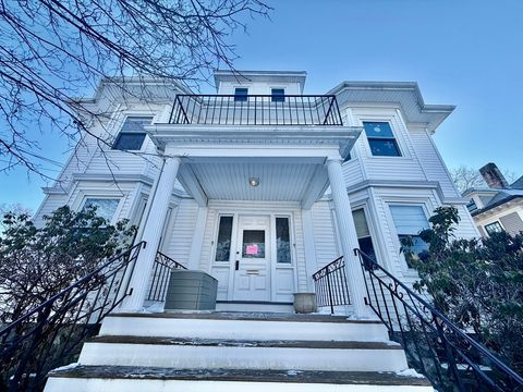 44 Gray St 1 Arlington MA 02476