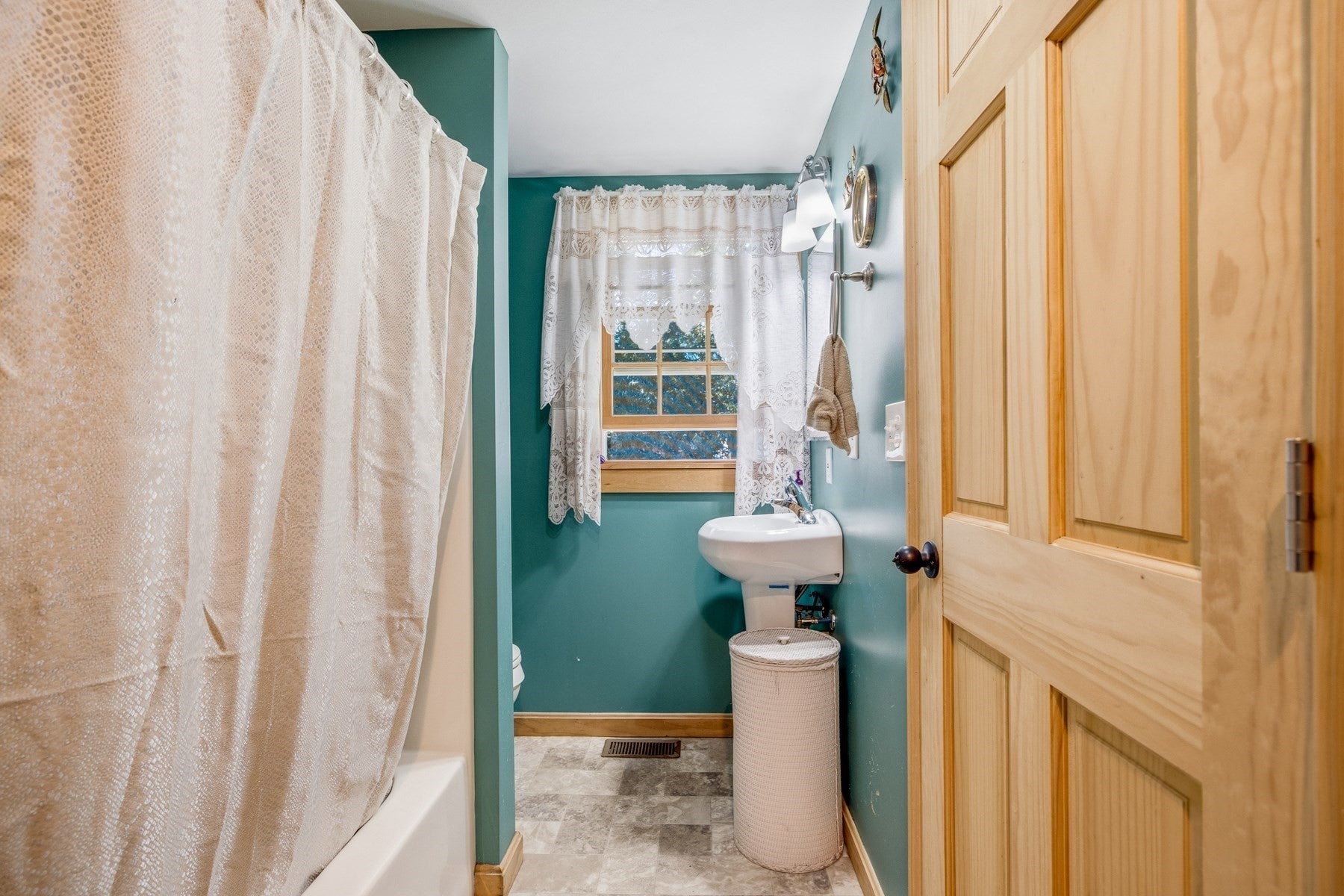 31 Pages Lane, Hampton Falls, NH Photo #22