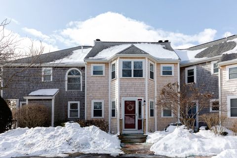 4 Harbor Hill Dr 4 Bourne MA 02532