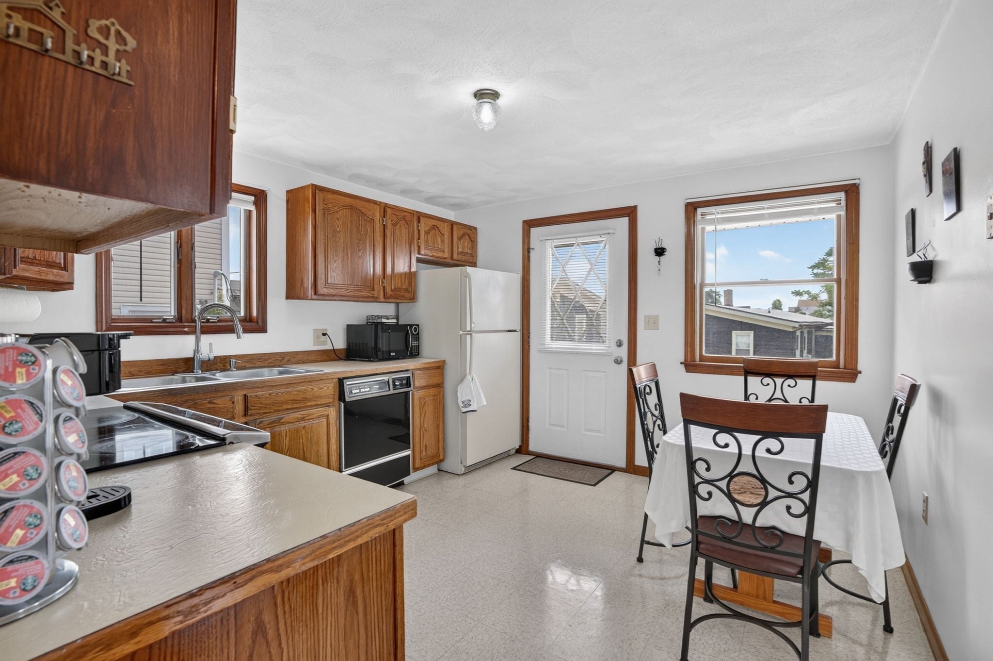 30 Brownville Ave, Lynn, MA, 30 Brownville Ave, Lynn, MA Photo #3