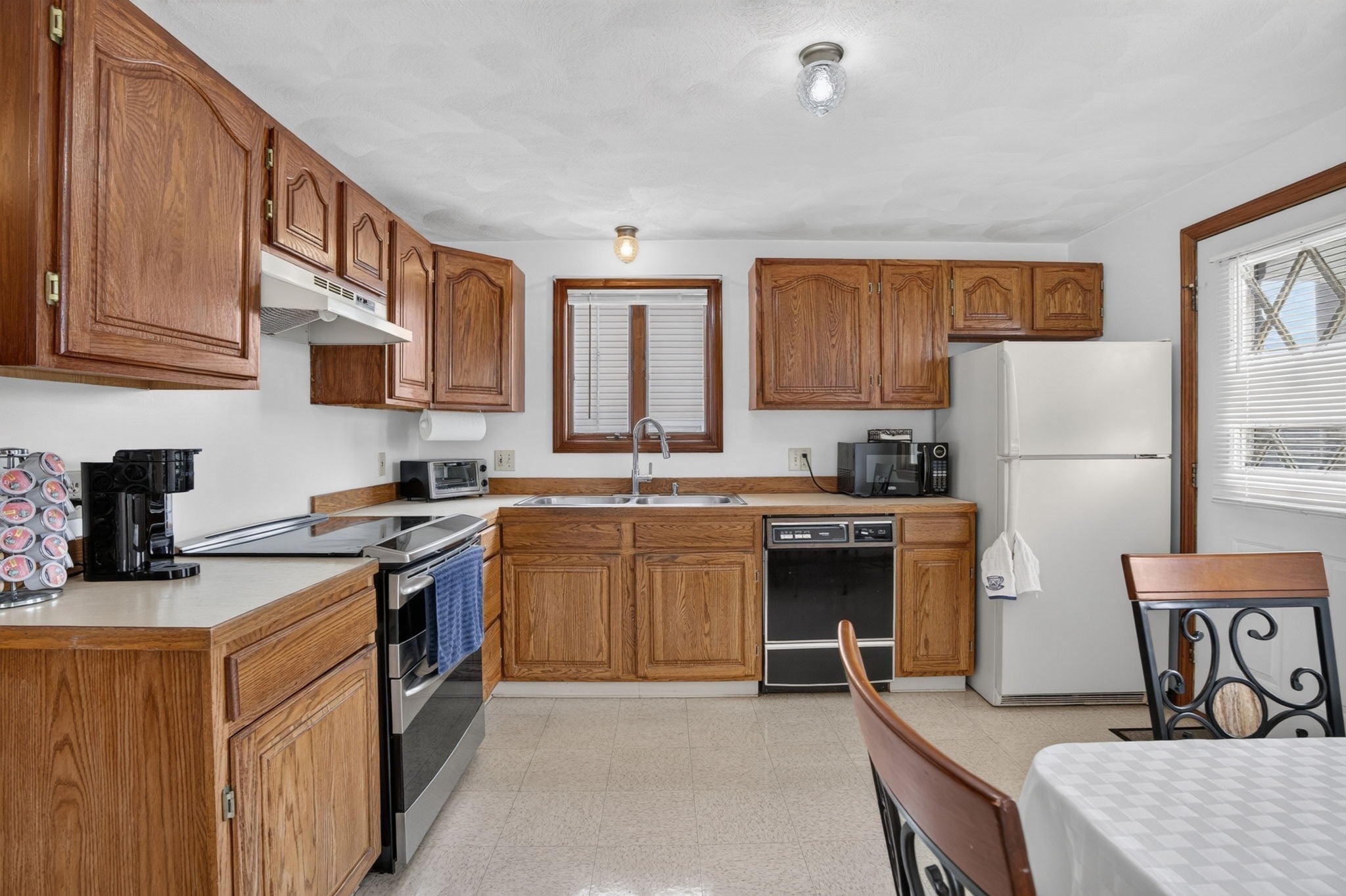 30 Brownville Ave, Lynn, MA, 30 Brownville Ave, Lynn, MA Photo #2