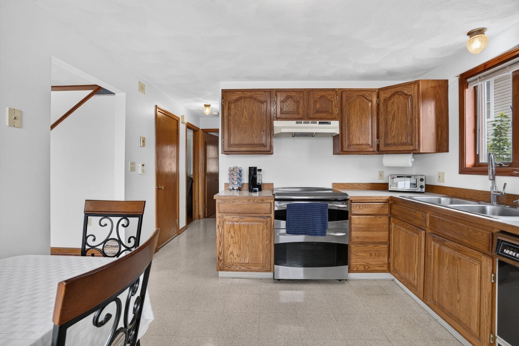 30 Brownville Ave, Lynn, MA, 30 Brownville Ave, Lynn, MA Photo #4