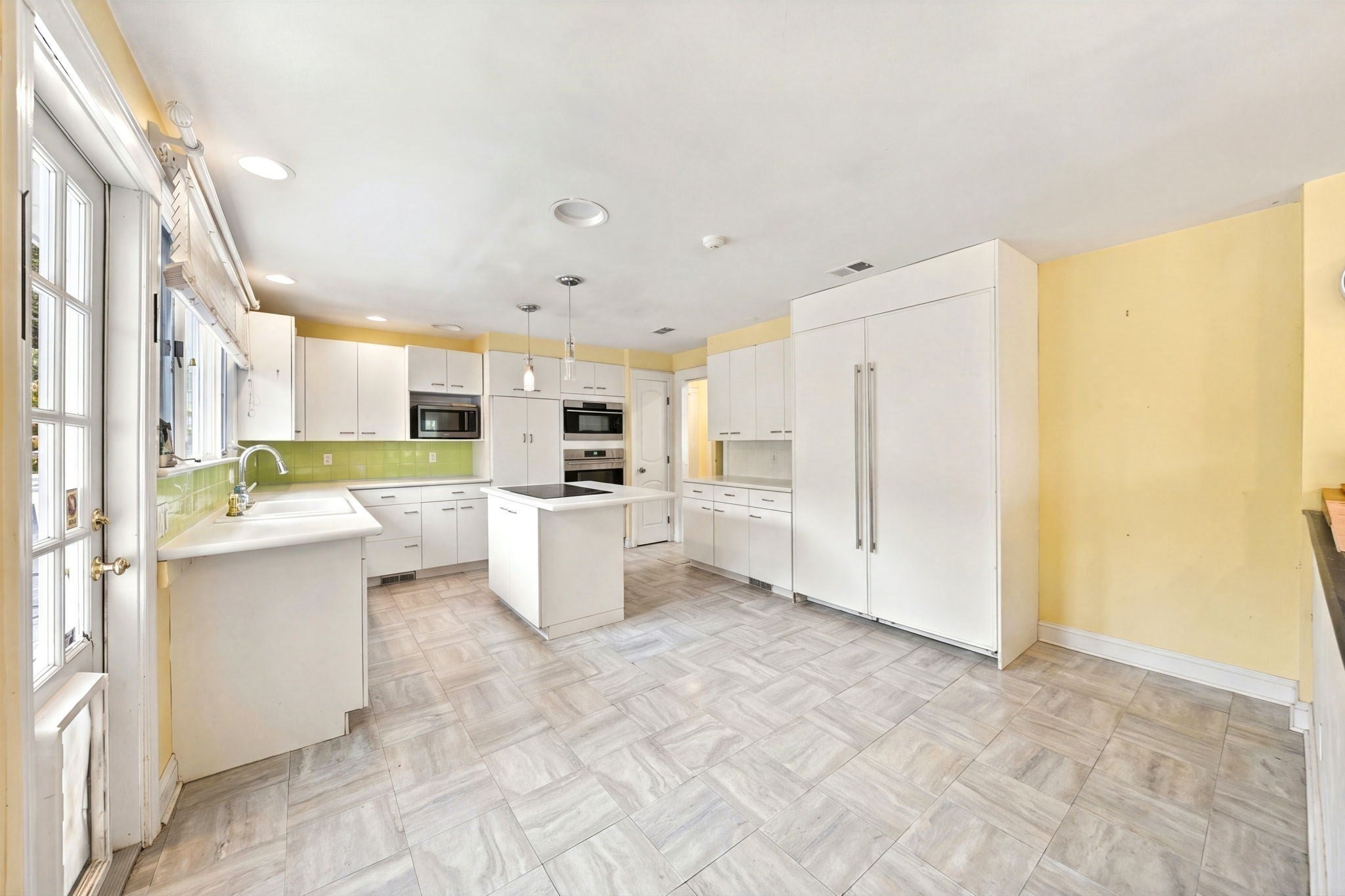 12 Pond Brook Cir, Weston, MA Photo #12