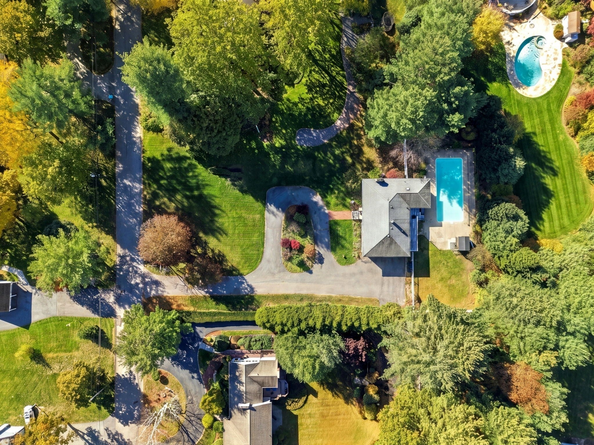 12 Pond Brook Cir