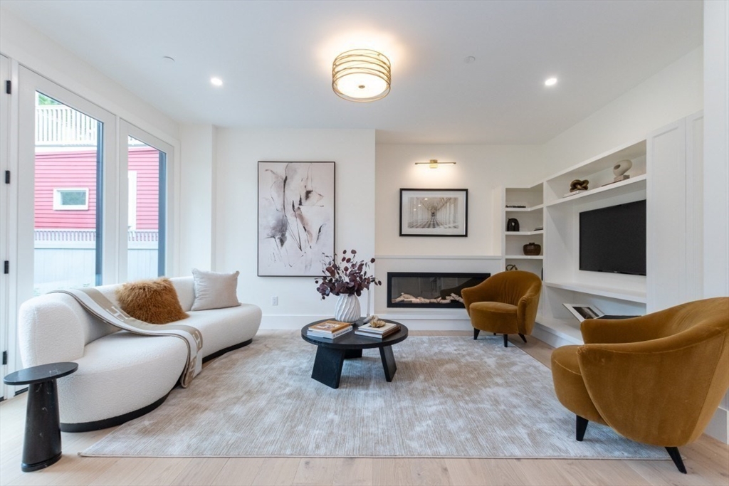 106 Inman St 3