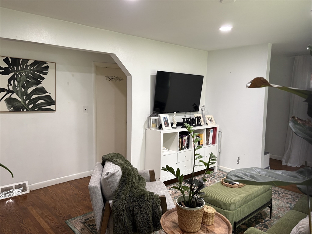 106 N Lowell St, Methuen, MA, 106 N Lowell St, Methuen, MA Photo #8