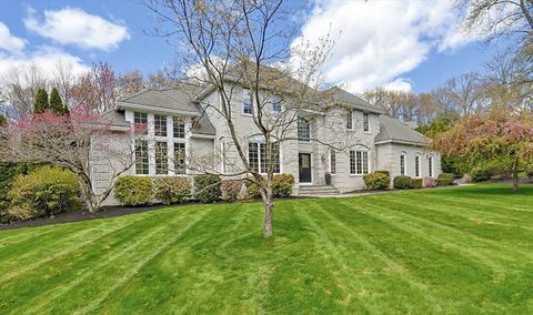 Photo of 16 Stone Meadow Farm Drive, Shrewsbury, MA 01545 (MLS # 73511430)
