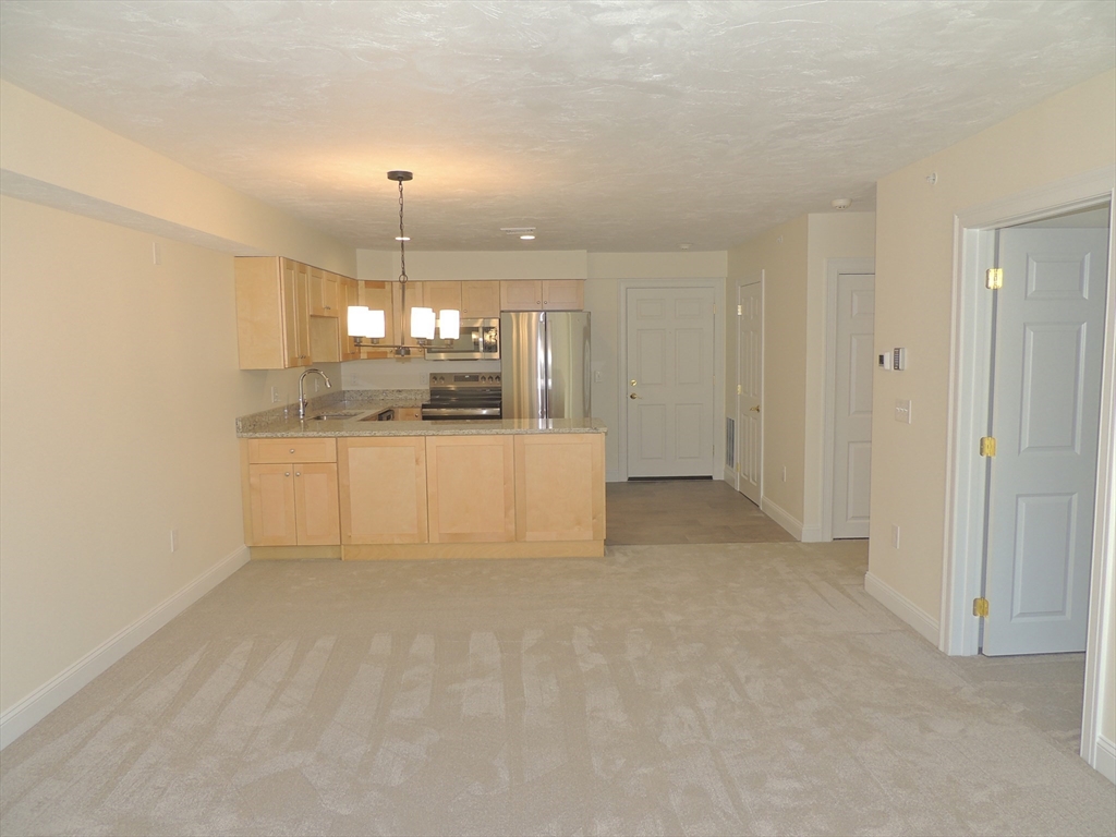 28 Greenleaves Drive 827