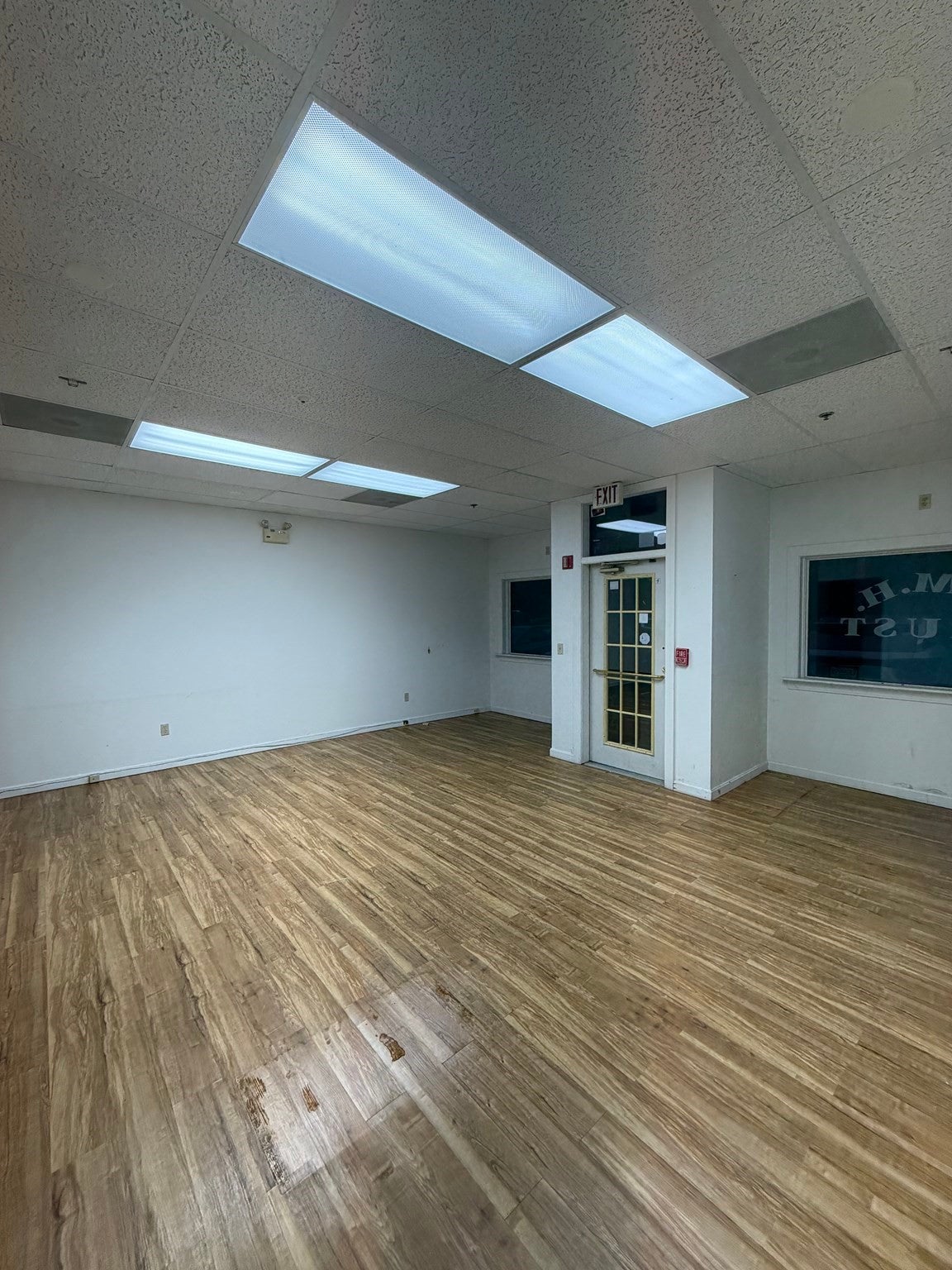 320 W Center St