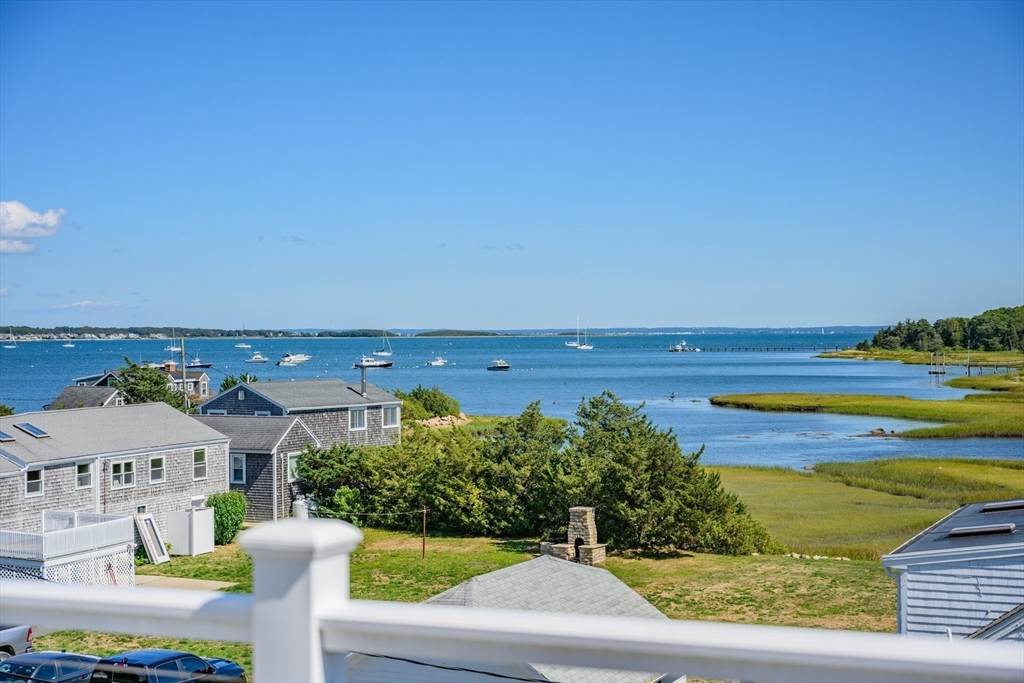 Mattapoisett, Massachusetts 02739, United States, 3 Bedrooms Bedrooms, ,3 BathroomsBathrooms,Residential,Active,207134