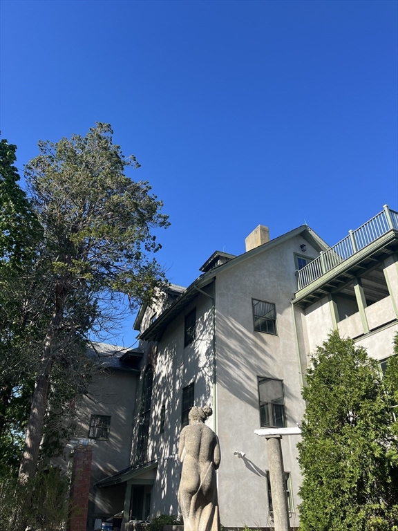 24 Atlantic Ave 0