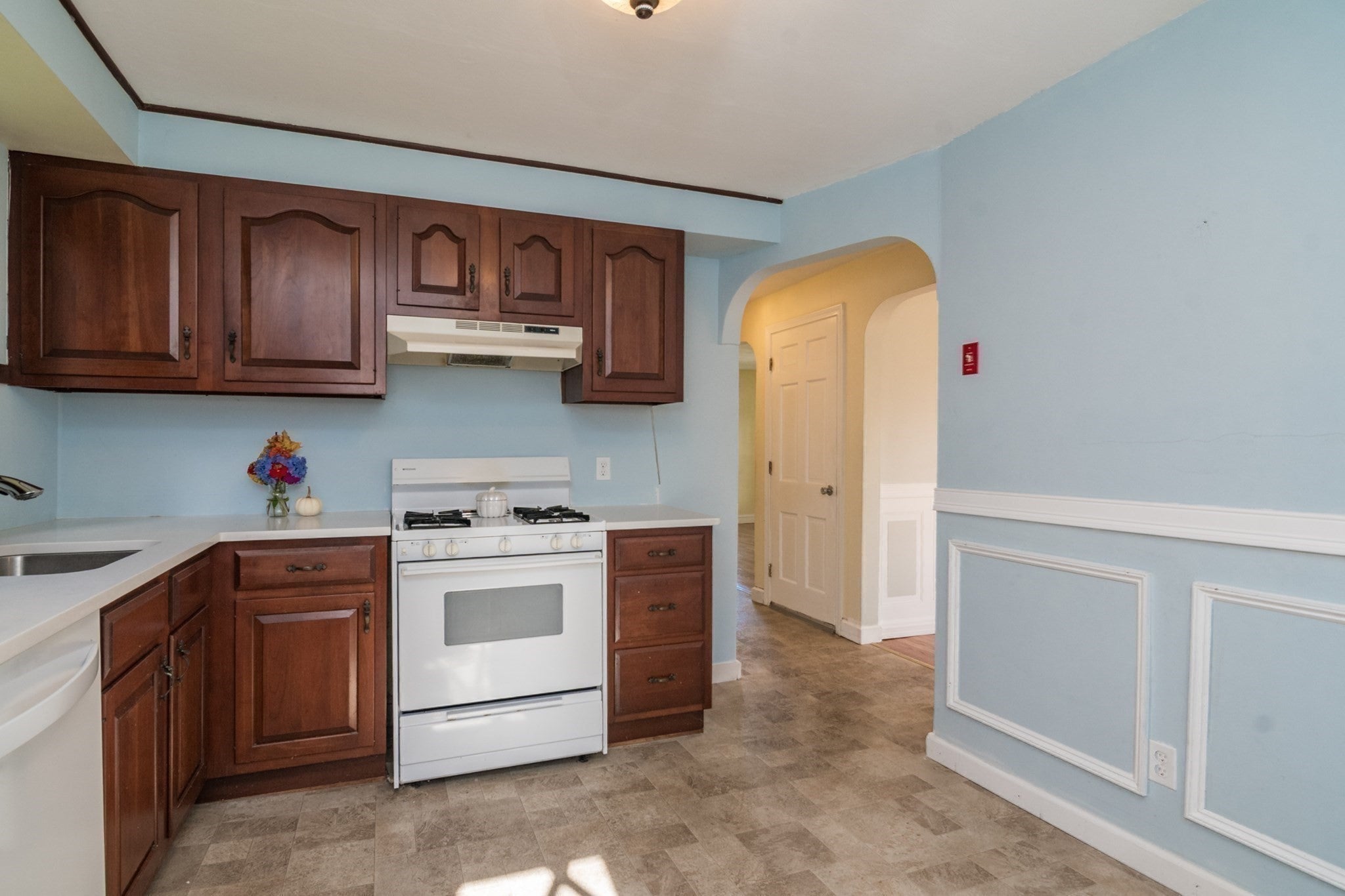 115 Wolcott Avenue, West Springfield, MA Photo #14
