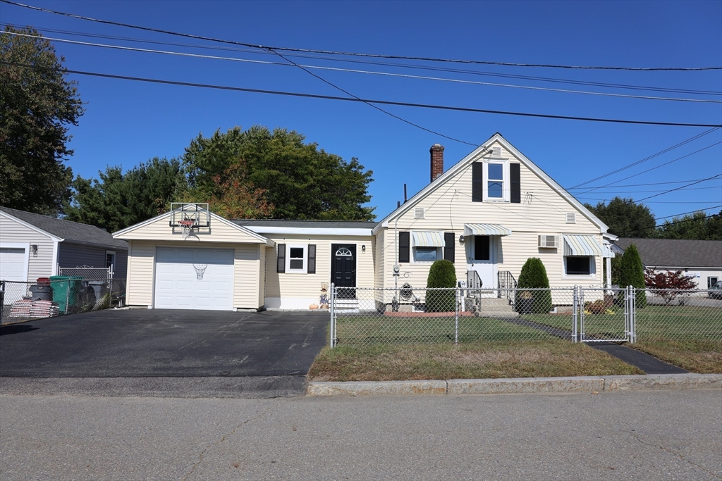 59 Boston Rd