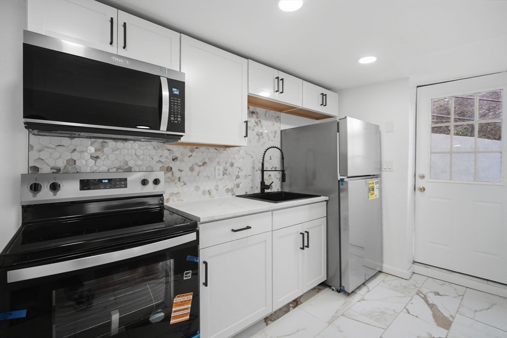 16 North Main St, South Hadley, MA Photo #12