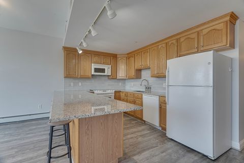 168 Humphrey St 2 Swampscott MA 01907