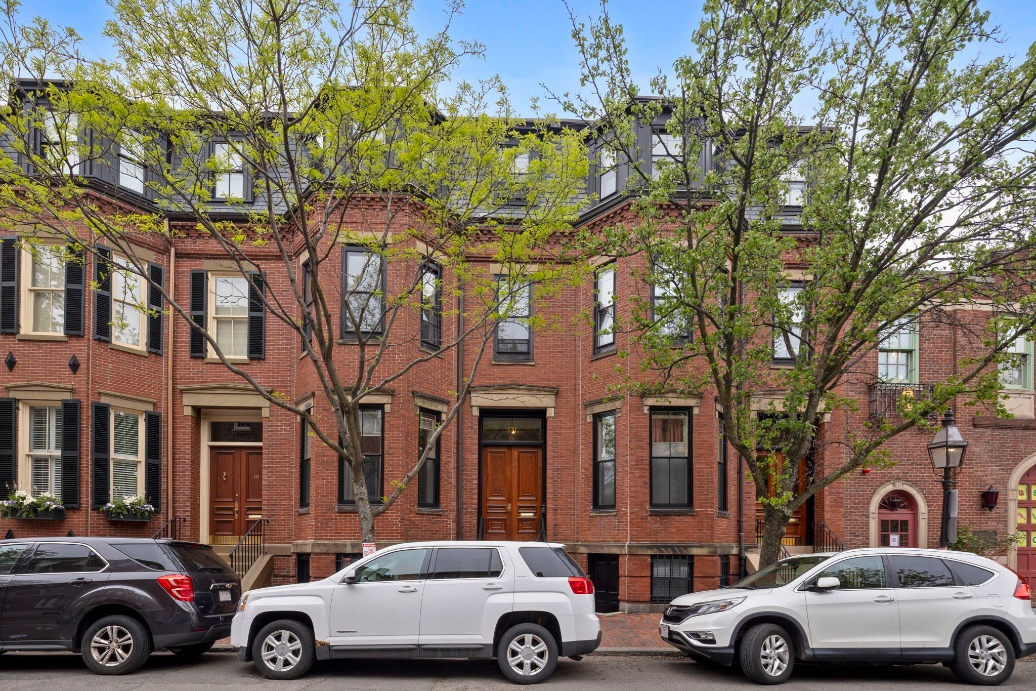 131 Mount Vernon St