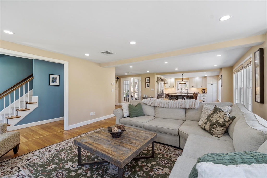 112 Stonecleave Road