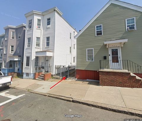 305R Lexington St Boston MA 02128