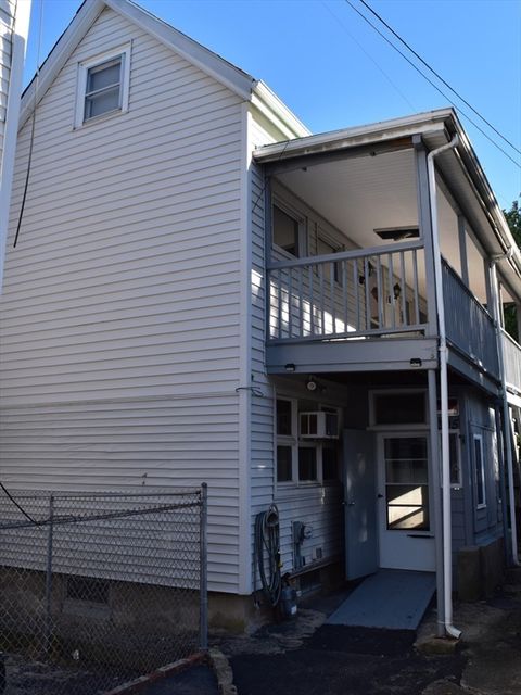 305R Lexington St Boston MA 02128