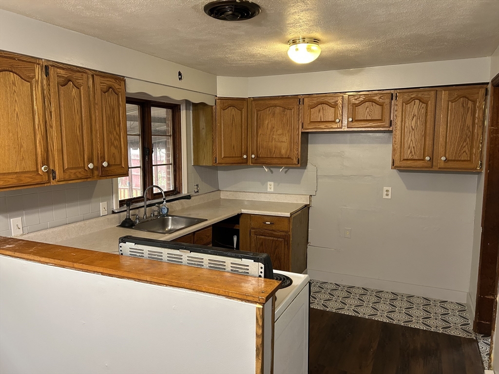 282 Island Pond Road