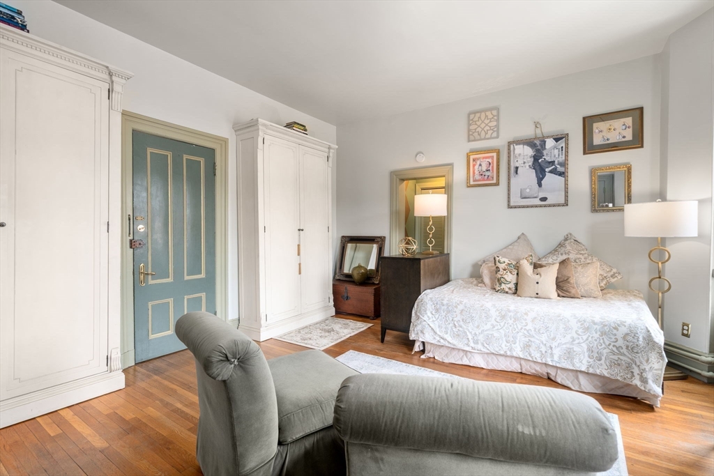274 Clarendon ST #7, Boston, MA Photo #4