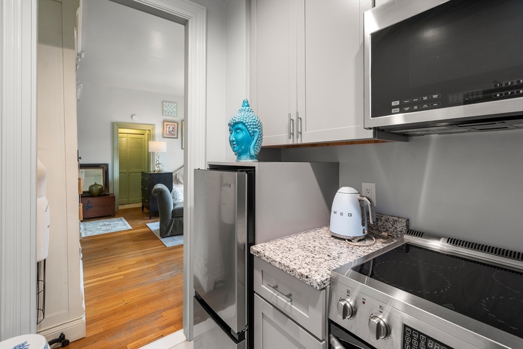 274 Clarendon ST #7, Boston, MA Photo #10