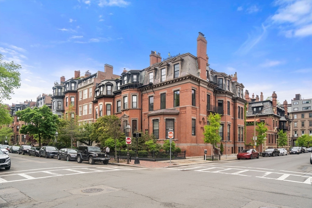 274 Clarendon ST #7, Boston, MA Photo #15