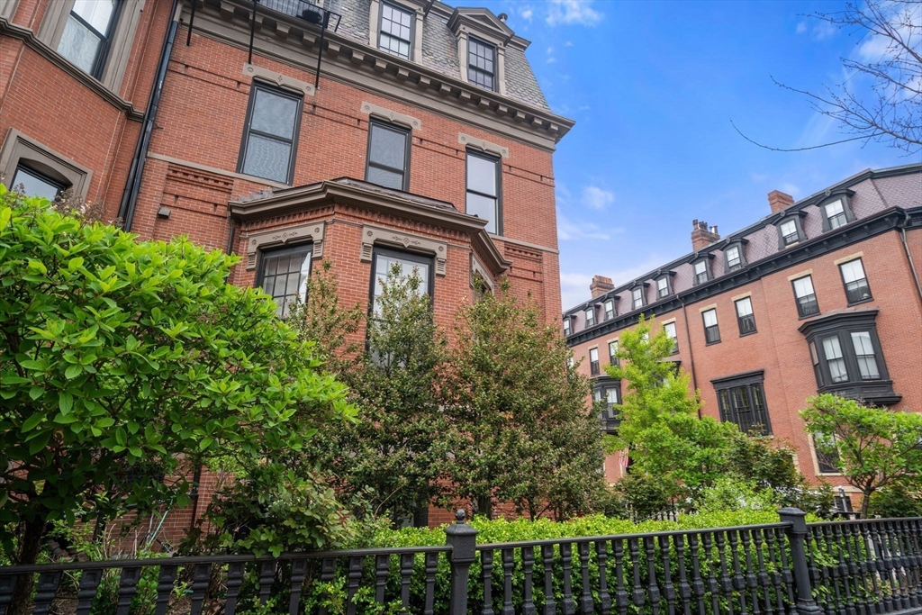 274 Clarendon ST #7, Boston, MA Photo #14