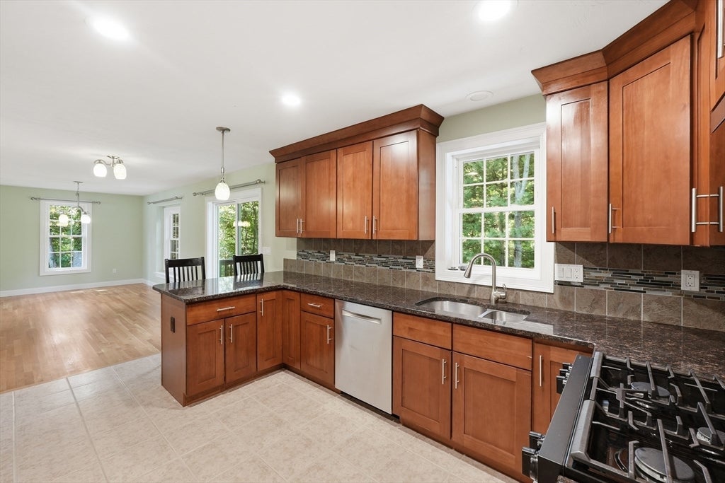 43 Halko Dr