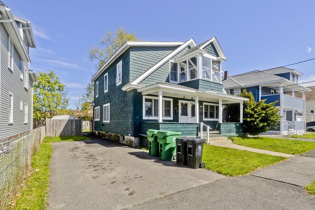 32 Chateaugay St