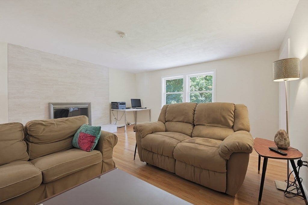 71 Carpenter Rd, Walpole, MA, 71 Carpenter Rd, Walpole, MA Photo #8