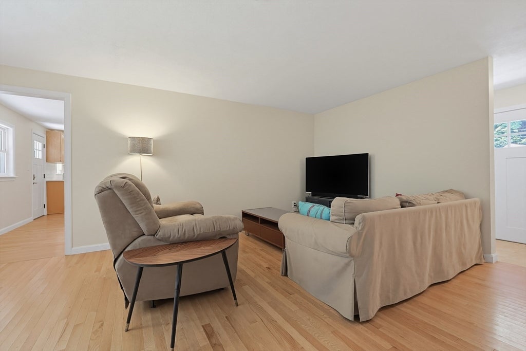 71 Carpenter Rd, Walpole, MA, 71 Carpenter Rd, Walpole, MA Photo #6