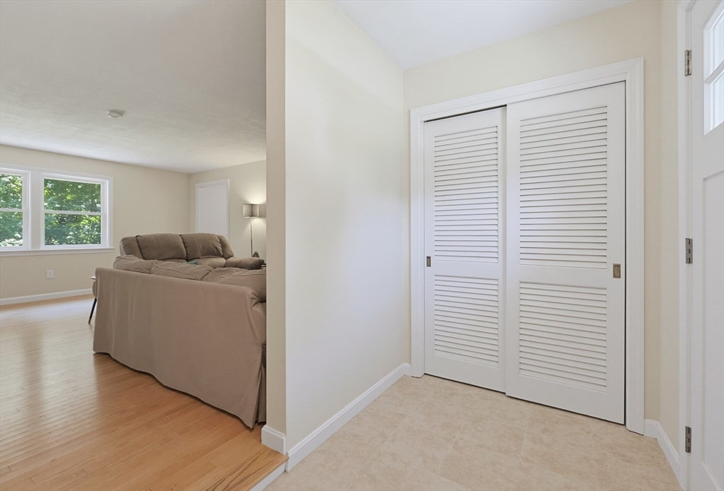 71 Carpenter Rd, Walpole, MA, 71 Carpenter Rd, Walpole, MA Photo #4