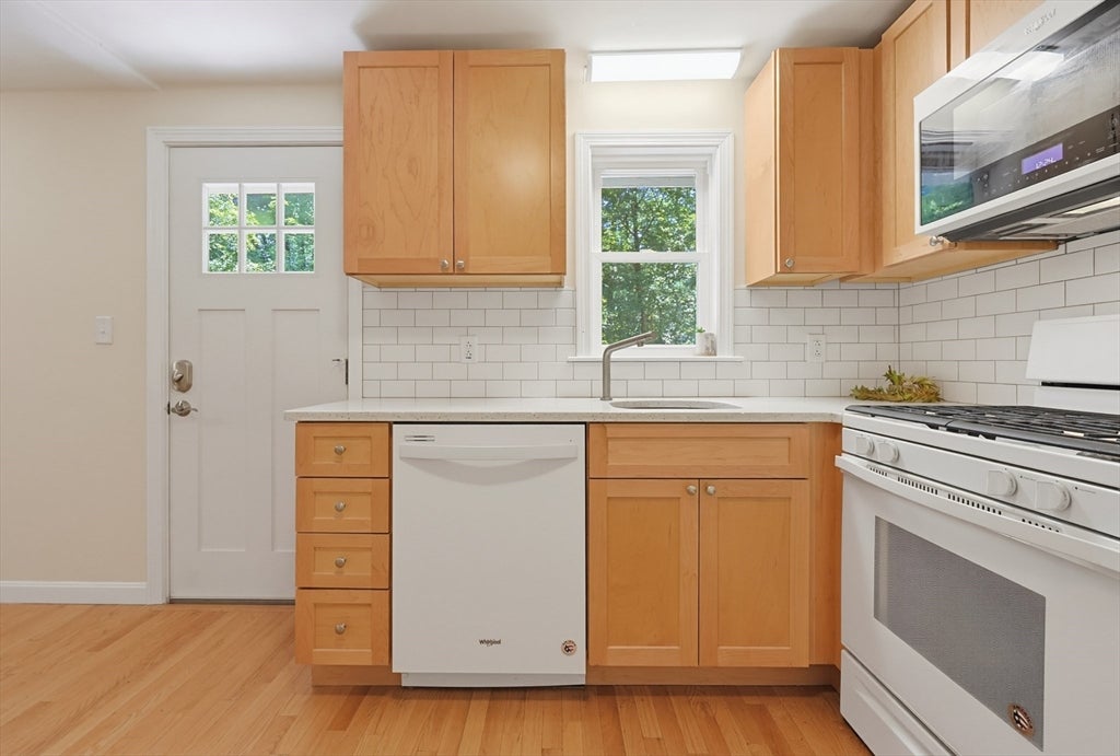 71 Carpenter Rd, Walpole, MA, 71 Carpenter Rd, Walpole, MA Photo #13