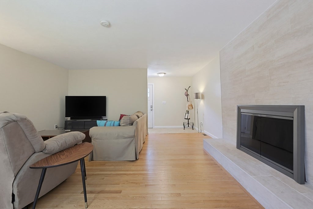 71 Carpenter Rd, Walpole, MA, 71 Carpenter Rd, Walpole, MA Photo #7