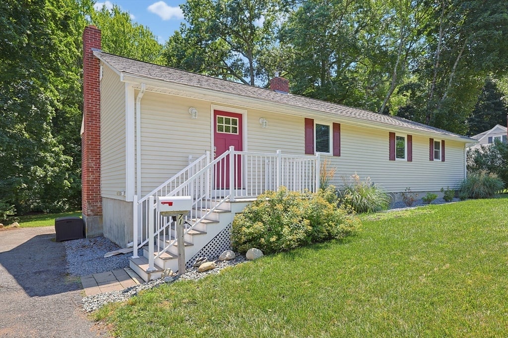 71 Carpenter Rd, Walpole, MA, 71 Carpenter Rd, Walpole, MA Photo #2