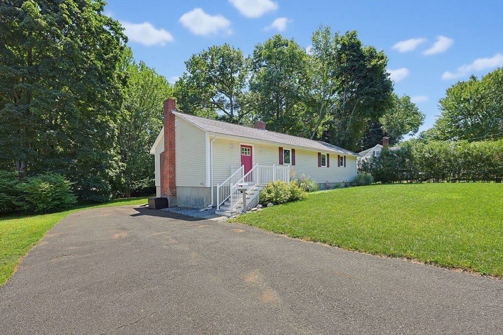 71 Carpenter Rd, Walpole, MA, 71 Carpenter Rd, Walpole, MA Photo #3