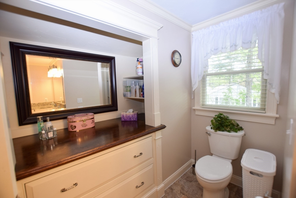 267 Oak St, Halifax, MA, 267 Oak St, Halifax, MA Photo #24
