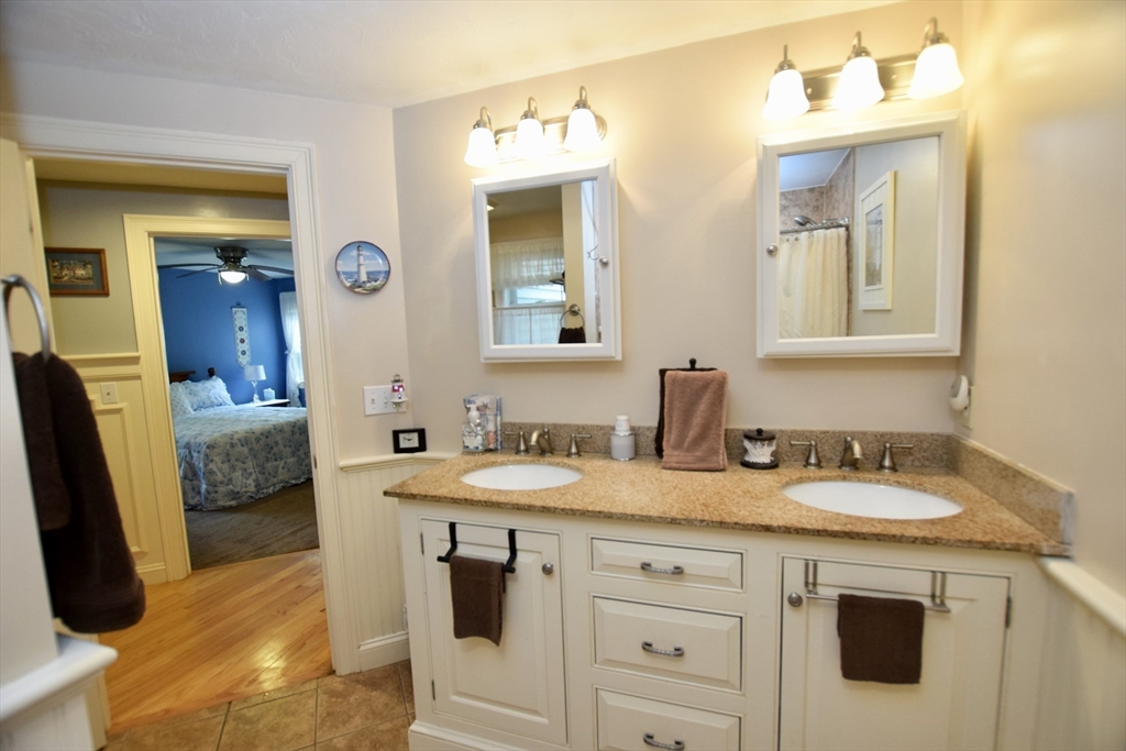 267 Oak St, Halifax, MA, 267 Oak St, Halifax, MA Photo #19