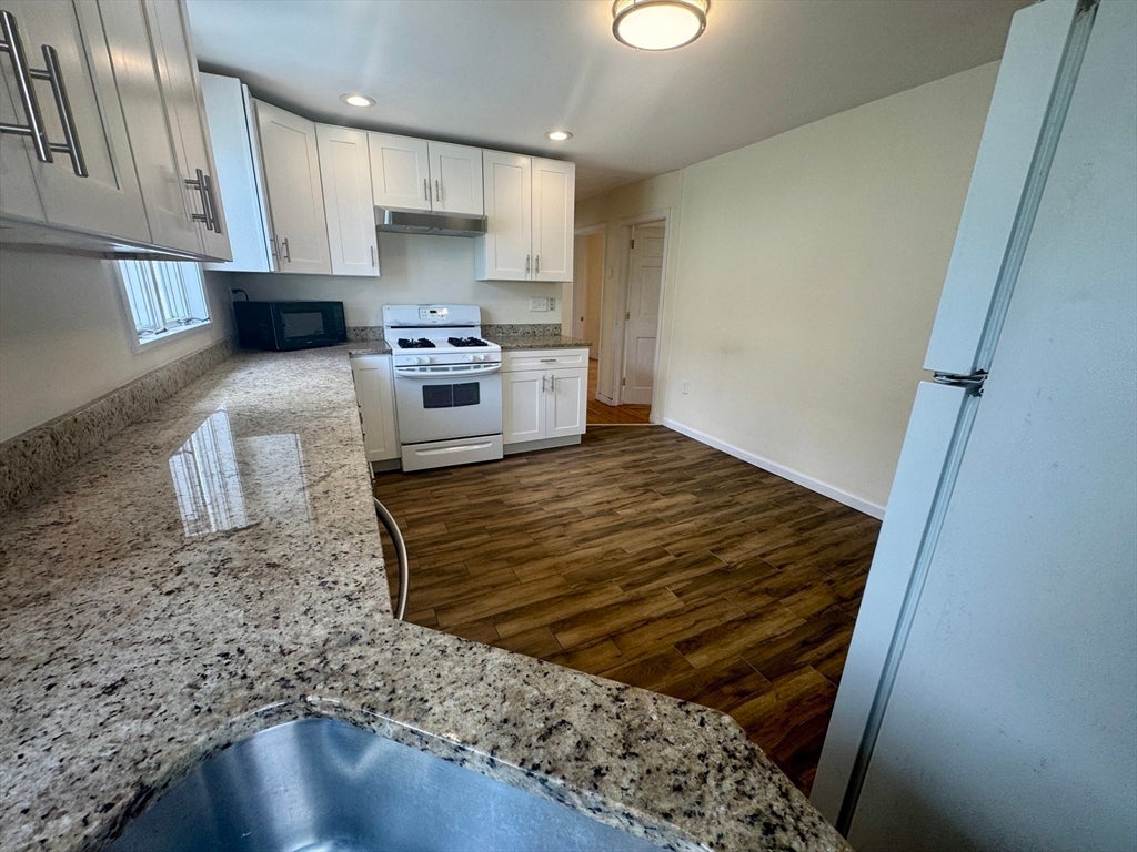 45 Woods Ave #45, Somerville, MA, 45 Woods Ave #45, Somerville, MA Photo #4