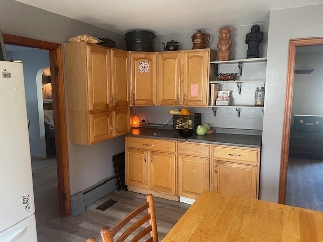 2 Lakeside Dr