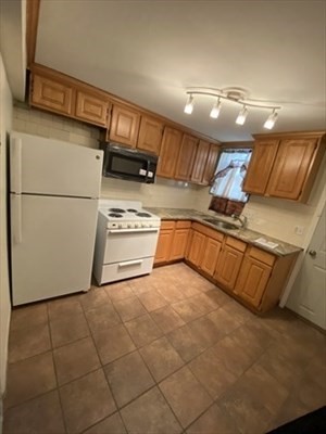623 Cummins Hwy A
