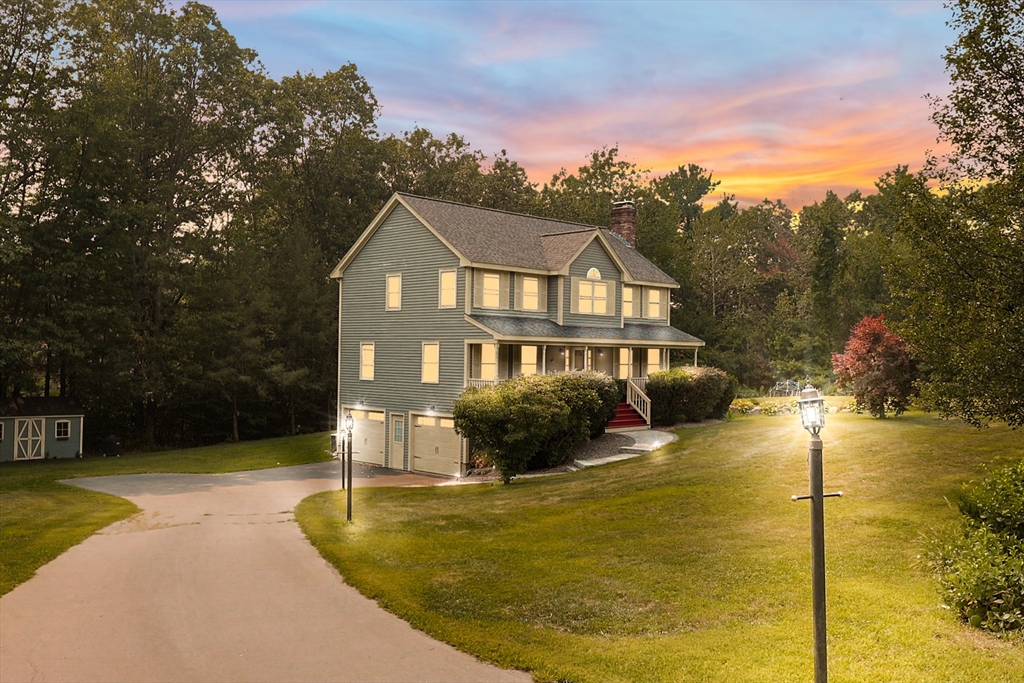 10 Bicknell Dr