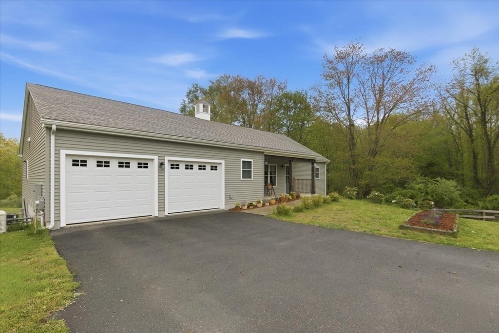 14R Orchard ST, Blackstone, MA Photo #33
